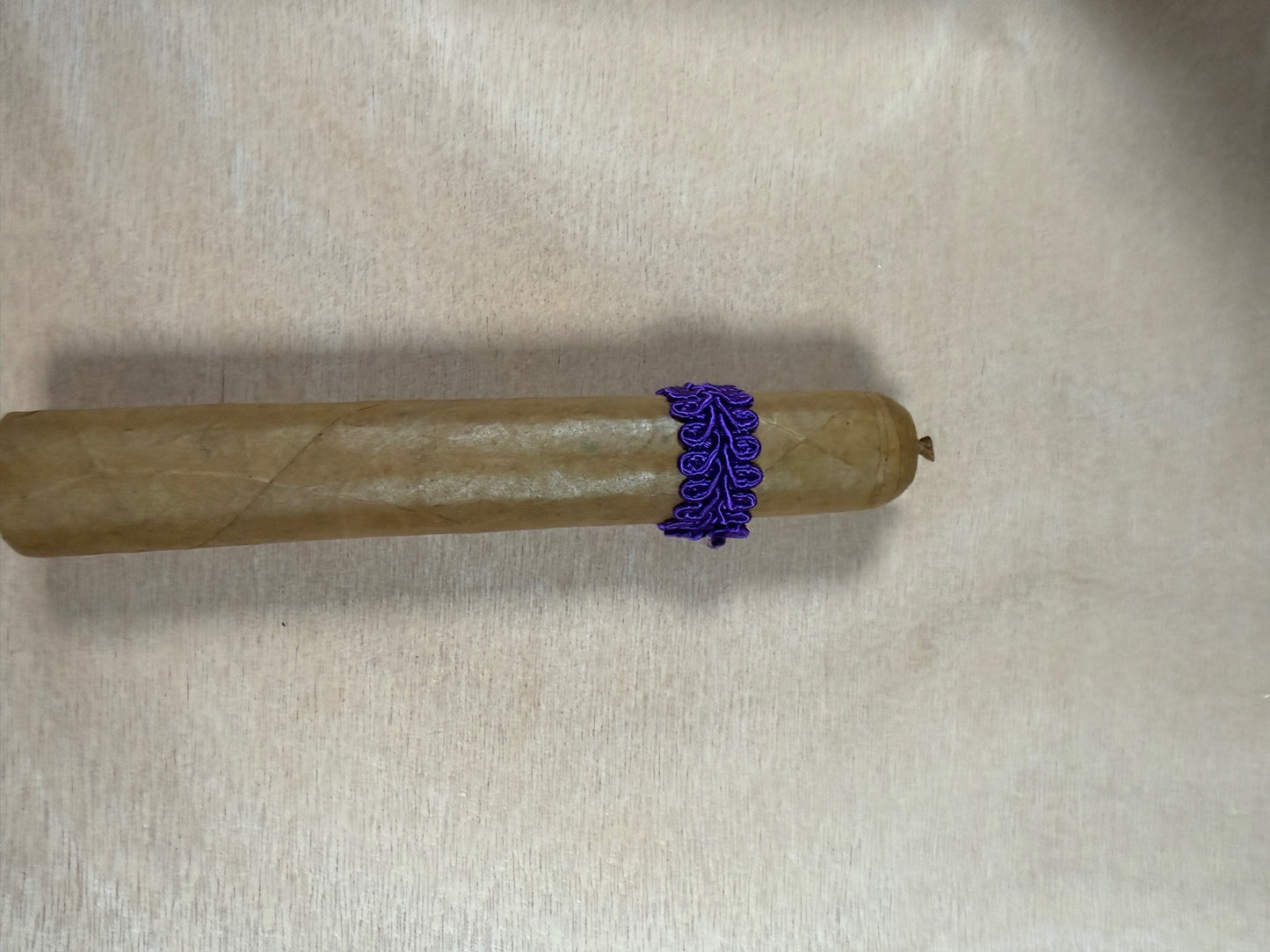 Noir Connecticut ( Purple)